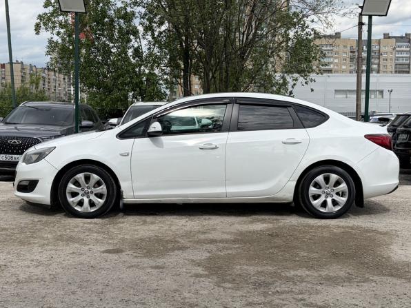 Opel Astra J Рестайлинг с пробегом 2014 года, цена 489 000 рублей, 382734 км, седан, Автокод Объявления