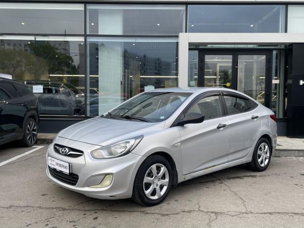 Hyundai Solaris I с пробегом 2012 года, цена 749 000 рублей, 156665 км, седан, Автокод Объявления