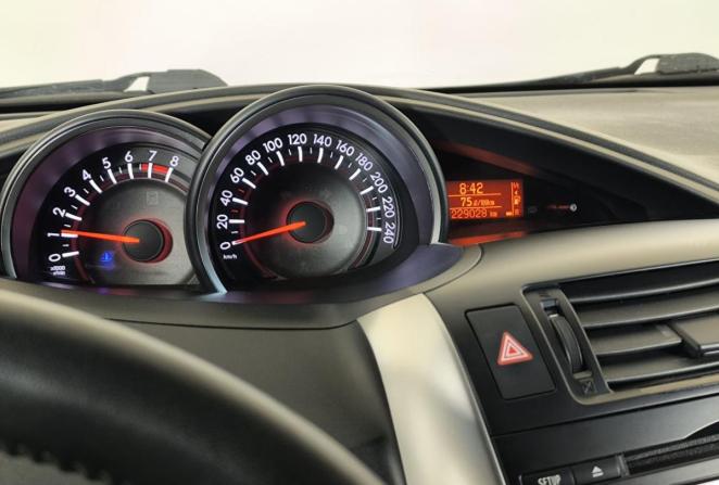 Toyota Verso I Рестайлинг с пробегом 2013 года, цена 1 200 000 рублей, 229028 км, компактвэн, Автокод Объявления