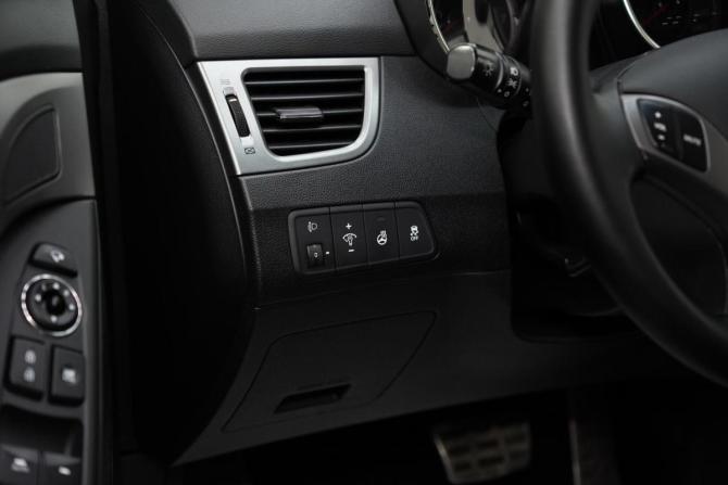 Hyundai Elantra V (MD) с пробегом 2012 года, цена 619 000 рублей, 140000 км, седан, Автокод Объявления