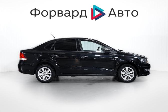 Volkswagen Polo V Рестайлинг с пробегом 2016 года, цена 990 000 рублей, 123851 км, седан, Автокод Объявления