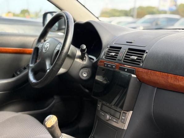 Toyota Avensis II Рестайлинг с пробегом 2006 года, цена 612 000 рублей, 234483 км, седан, Автокод Объявления