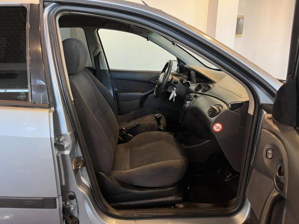 Ford Focus I Рестайлинг с пробегом 2004 года, цена 177 000 рублей, 312063 км, хэтчбек, Автокод Объявления
