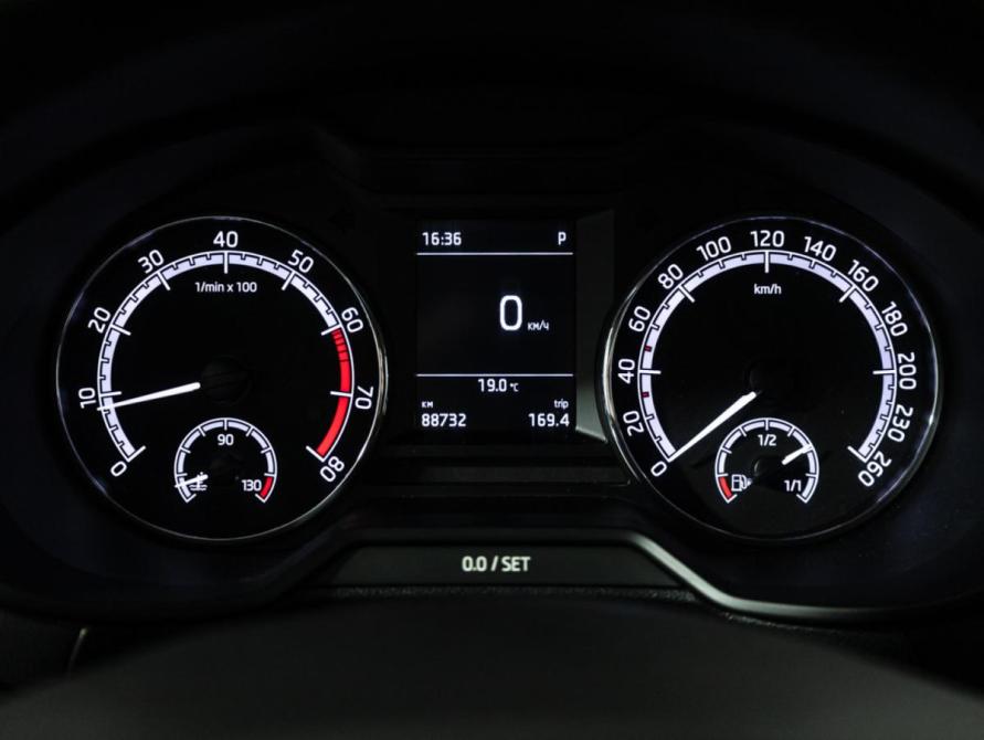 Skoda Octavia III (A7) Рестайлинг Санкт-Петербург  - изображение 12