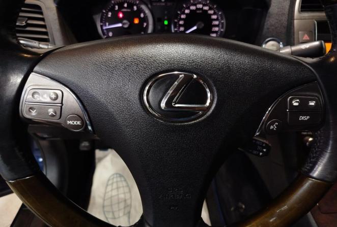 Lexus ES V Рестайлинг с пробегом 2010 года, цена 1 100 000 рублей, 280674 км, седан, Автокод Объявления