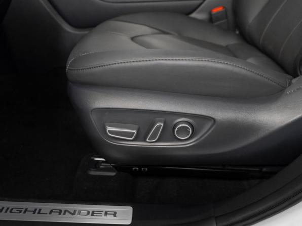 Toyota Highlander IV (XU70) с пробегом 2025 года, цена 5 300 000 рублей, 18 км, внедорожник, Автокод Объявления