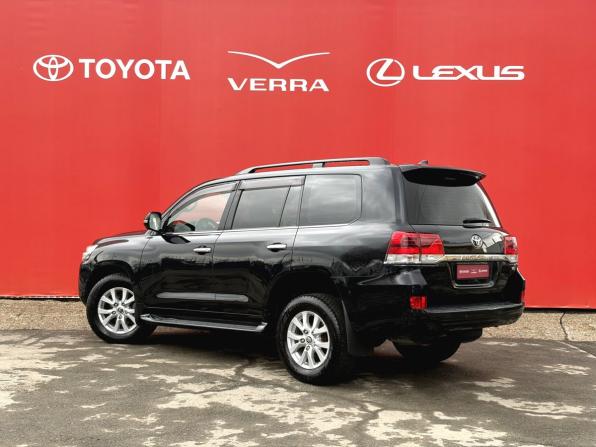 Toyota Land Cruiser 200 Series Рестайлинг 2 с пробегом 2020 года, цена 7 600 000 рублей, 84632 км, внедорожник, Автокод Объявления