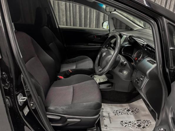 Toyota Wish II Рестайлинг с пробегом 2012 года, цена 1 250 000 рублей, 181156 км, минивэн, Автокод Объявления