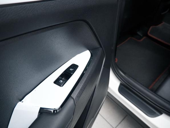 Kia Sportage V с пробегом 2025 года, цена 3 750 000 рублей, 13500 км, внедорожник, Автокод Объявления