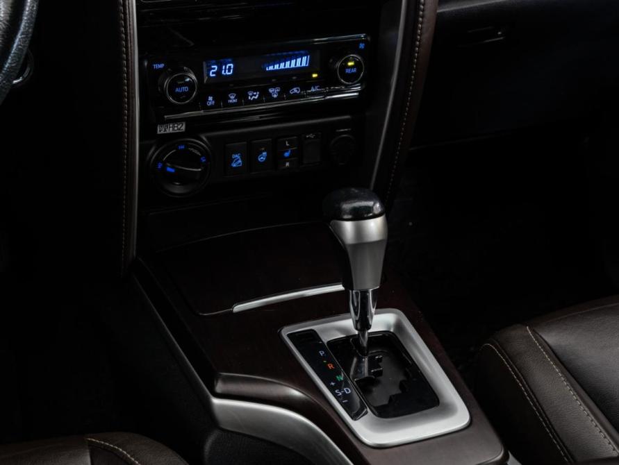 Toyota Fortuner II Санкт-Петербург  - изображение 14