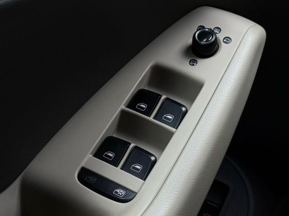 Audi Q5 I (8R) с пробегом 2011 года, цена 1 699 000 рублей, 109400 км, внедорожник, Автокод Объявления