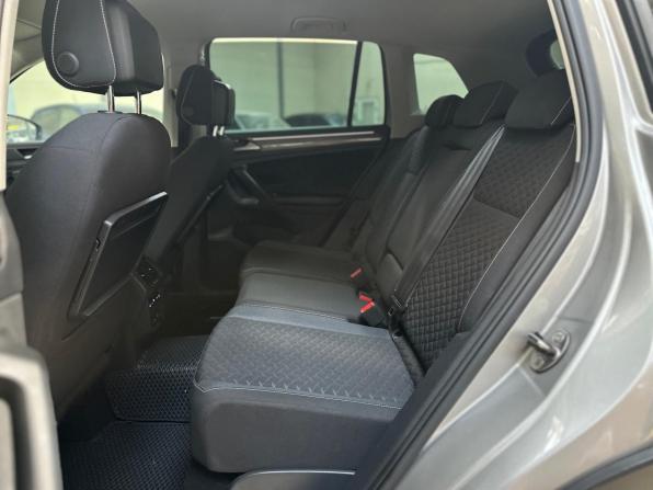 Volkswagen Tiguan II с пробегом 2018 года, цена 2 690 000 рублей, 129949 км, внедорожник, Автокод Объявления