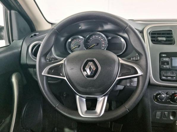 Renault Sandero II Рестайлинг с пробегом 2020 года, цена 1 499 000 рублей, 28450 км, хэтчбек, Автокод Объявления