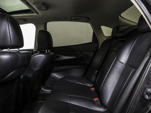 Infiniti Q70 I Рестайлинг с пробегом 2015 года, цена 1 799 000 рублей, 251634 км, седан, Автокод Объявления