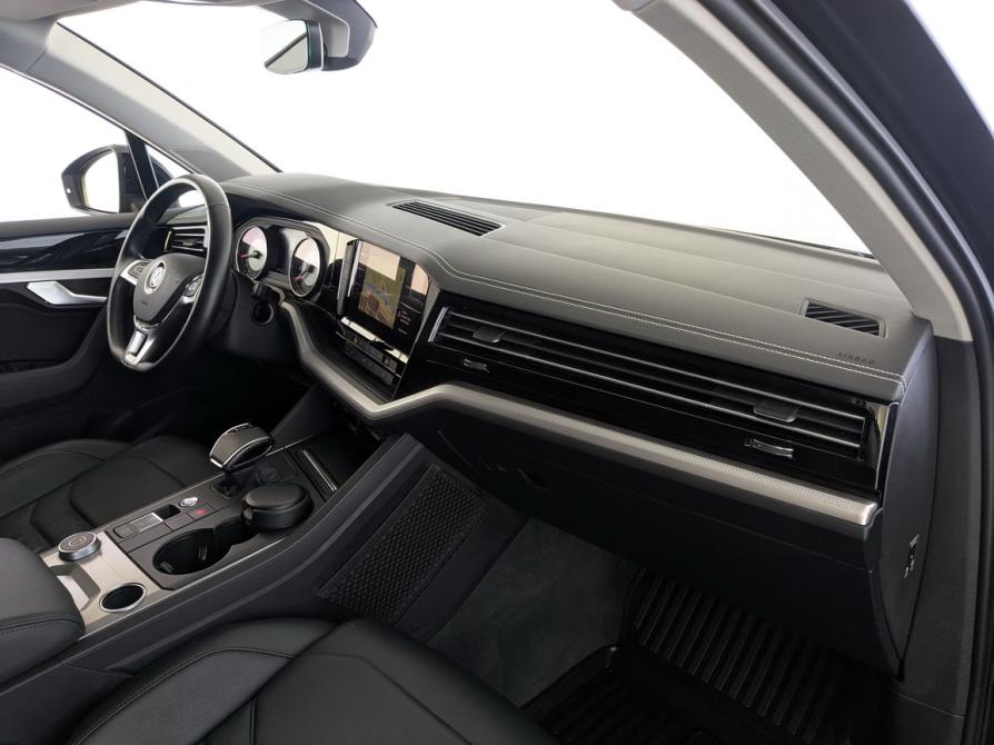 Volkswagen Touareg III Москва  - изображение 22