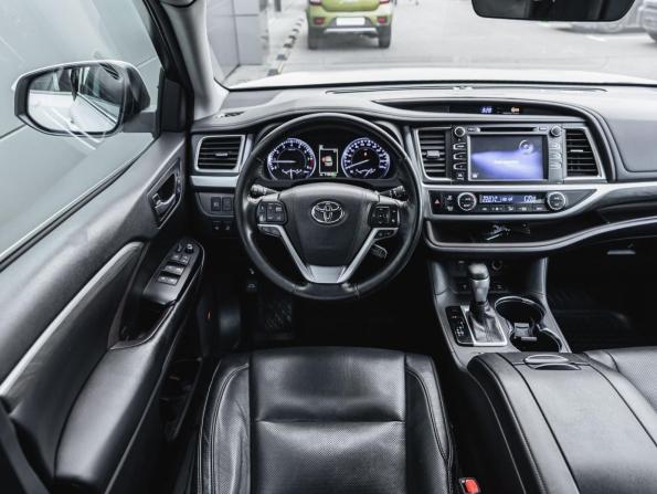 Toyota Highlander III (XU50) Рестайлинг с пробегом 2018 года, цена 3 998 000 рублей, 119600 км, внедорожник, Автокод Объявления
