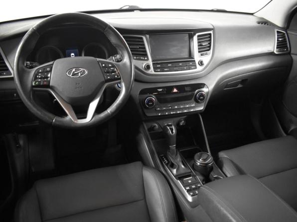 Hyundai Tucson III с пробегом 2018 года, цена 1 916 100 рублей, 192664 км, внедорожник, Автокод Объявления