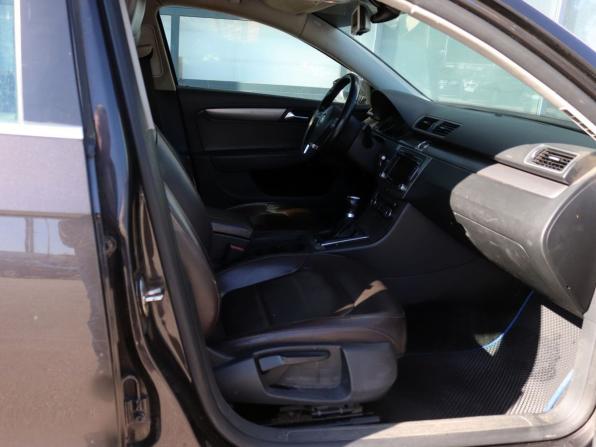 Volkswagen Passat B7 с пробегом 2011 года, цена 685 000 рублей, 290000 км, седан, Автокод Объявления