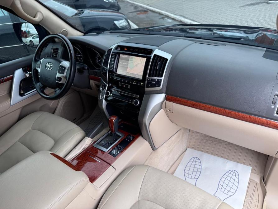 Toyota Land Cruiser 200 Series Рестайлинг 1 Пермь  - изображение 18