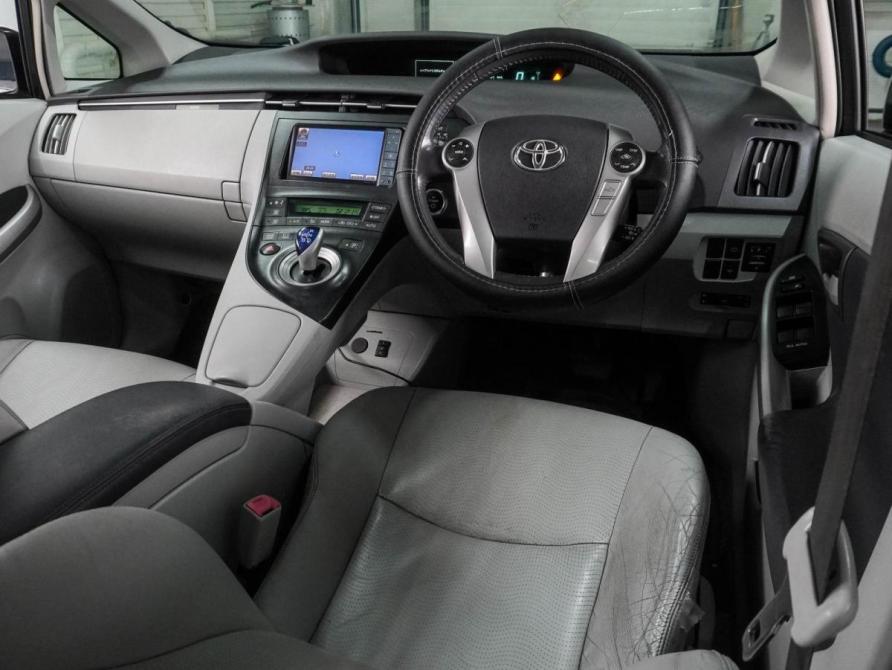 Toyota Prius III (XW30) Воронеж  - изображение 6