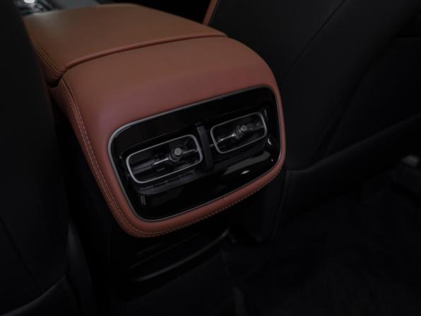 Geely Atlas II с пробегом 2026 года, цена 3 300 000 рублей, 18 км, внедорожник, Автокод Объявления