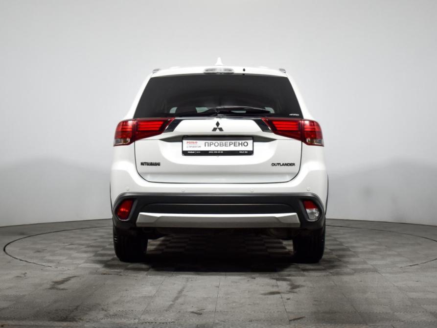 Mitsubishi Outlander III Рестайлинг 3 Санкт-Петербург  - изображение 6