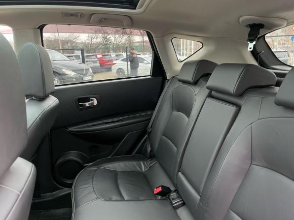 Nissan Qashqai I Рестайлинг с пробегом 2010 года, цена 1 300 000 рублей, 223761 км, внедорожник, Автокод Объявления