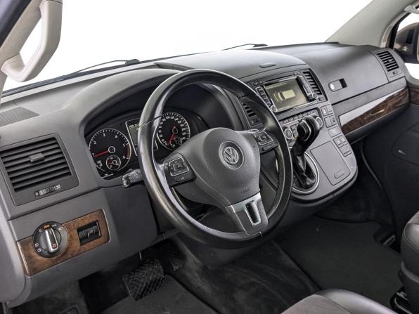 Volkswagen Multivan T5 Рестайлинг с пробегом 2012 года, цена 2 750 000 рублей, 122609 км, минивэн, Автокод Объявления