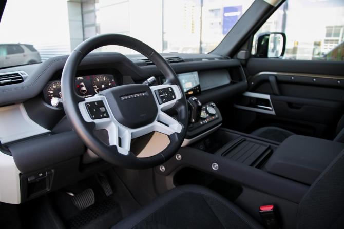 Land Rover Defender II с пробегом 2021 года, цена 7 350 000 рублей, 94510 км, внедорожник, Автокод Объявления