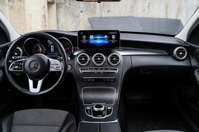 Mercedes-Benz C-Класс IV (W205) Рестайлинг с пробегом 2019 года, цена 2 210 000 рублей, 114065 км, седан, Автокод Объявления