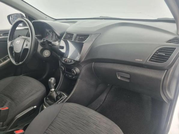 Hyundai Solaris I Рестайлинг с пробегом 2016 года, цена 800 000 рублей, 199433 км, седан, Автокод Объявления