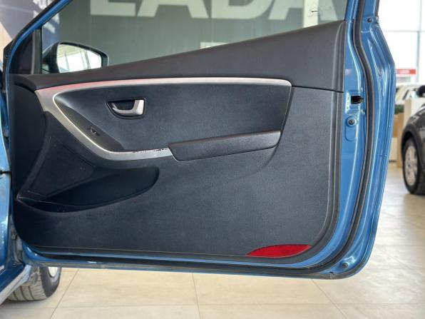 Hyundai i30 II с пробегом 2014 года, цена 957 000 рублей, 100012 км, хэтчбек, Автокод Объявления