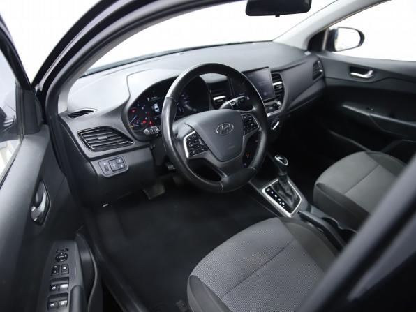 Hyundai Solaris II Рестайлинг с пробегом 2021 года, цена 1 580 000 рублей, 91433 км, седан, Автокод Объявления