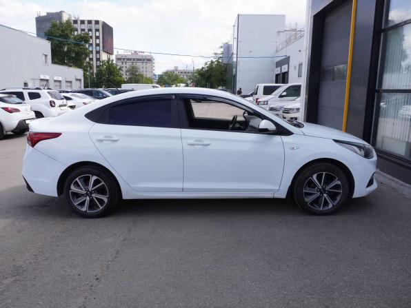 Hyundai Solaris II с пробегом 2020 года, цена 1 293 000 рублей, 81615 км, седан, Автокод Объявления