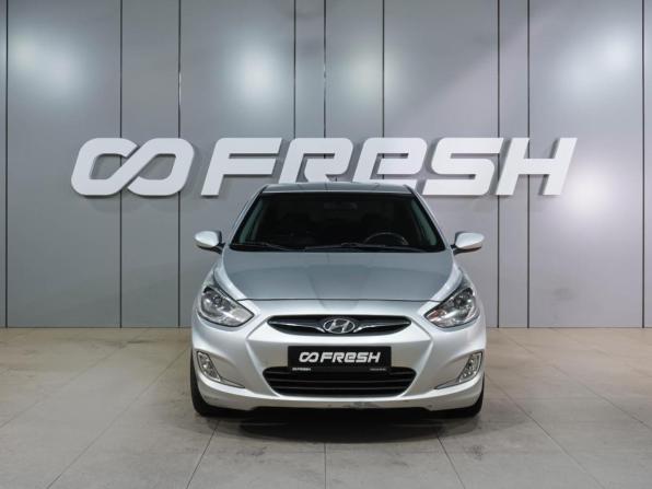 Hyundai Solaris I с пробегом 2013 года, цена 649 000 рублей, 180345 км, седан, Автокод Объявления