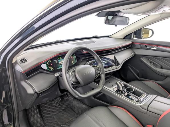 Dongfeng Shine Max с пробегом 2024 года, цена 1 705 000 рублей, 15600 км, седан, Автокод Объявления