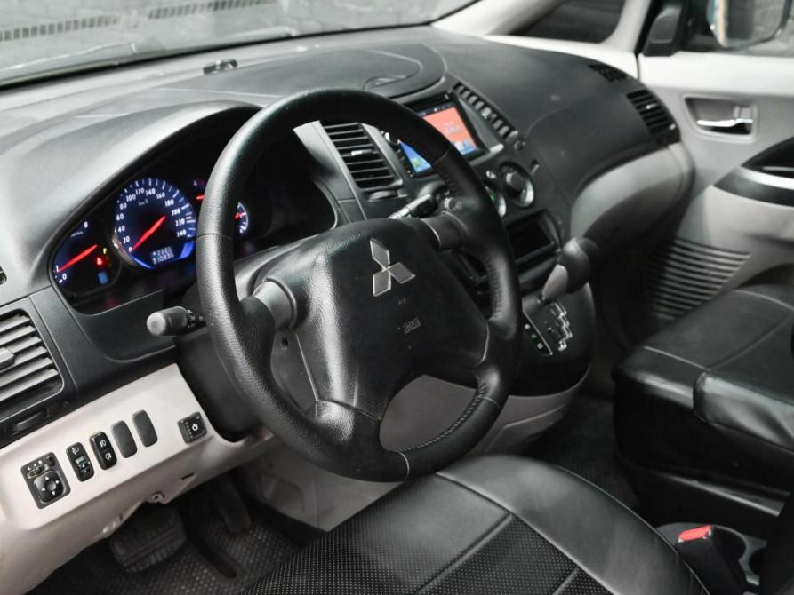 Mitsubishi Grandis I Екатеринбург  - изображение 19