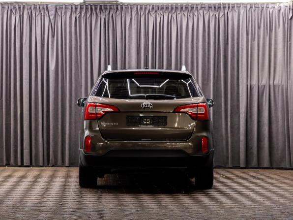 Kia Sorento II Рестайлинг с пробегом 2013 года, цена 1 795 000 рублей, 167000 км, внедорожник, Автокод Объявления