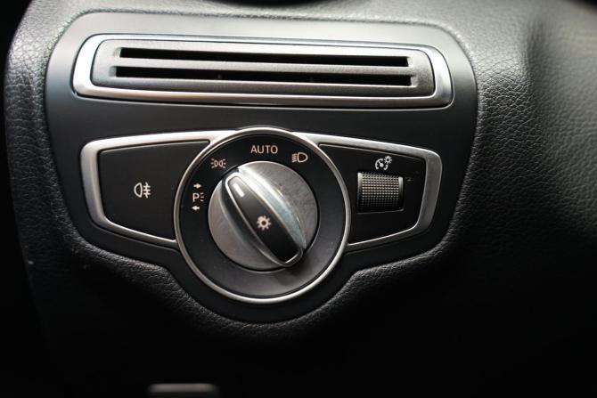 Mercedes-Benz C-Класс IV (W205) Рестайлинг с пробегом 2019 года, цена 2 935 000 рублей, 134000 км, седан, Автокод Объявления