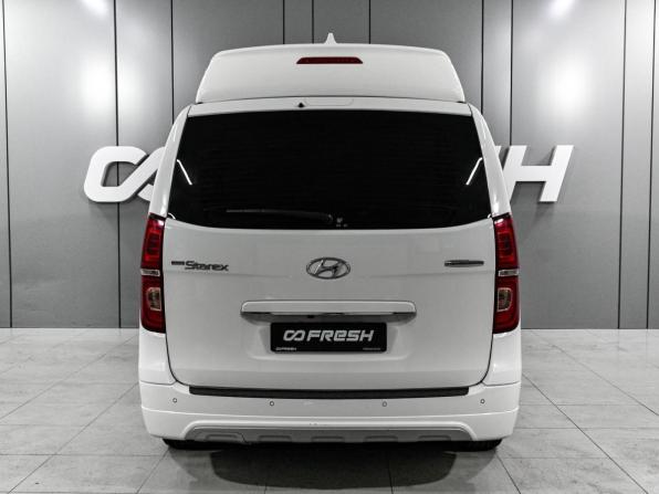 Hyundai Grand Starex I Рестайлинг 2 с пробегом 2019 года, цена 4 399 000 рублей, 100974 км, минивэн, Автокод Объявления