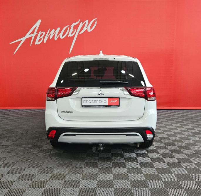 Mitsubishi Outlander III Рестайлинг 3 Вологда  - изображение 4