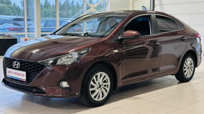 Hyundai Solaris II Рестайлинг с пробегом 2021 года, цена 1 734 000 рублей, 50000 км, седан, Автокод Объявления