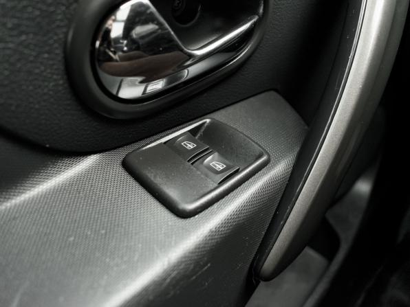 Renault Logan II Рестайлинг с пробегом 2021 года, цена 1 120 000 рублей, 106903 км, седан, Автокод Объявления