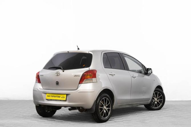 Toyota Yaris II Рестайлинг с пробегом 2009 года, цена 499 000 рублей, 332000 км, хэтчбек, Автокод Объявления