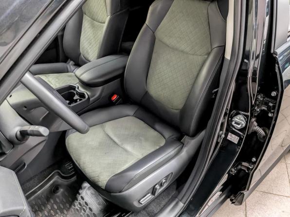 Toyota RAV4 V (XA50) с пробегом 2025 года, цена 3 825 000 рублей, 20500 км, внедорожник, Автокод Объявления