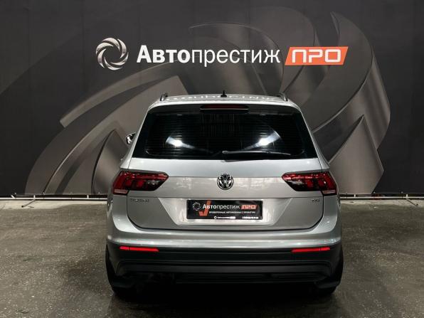 Volkswagen Tiguan II с пробегом 2017 года, цена 1 625 000 рублей, 258869 км, внедорожник, Автокод Объявления