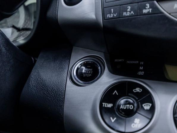 Toyota RAV4 III (XA30) с пробегом 2006 года, цена 910 000 рублей, 209678 км, внедорожник, Автокод Объявления