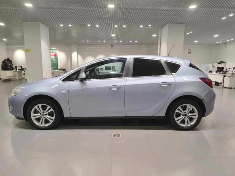 Opel Astra J Казань  - изображение 10