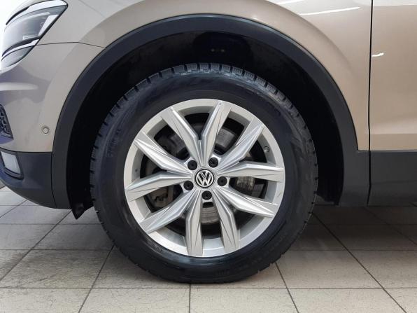 Volkswagen Tiguan II с пробегом 2019 года, цена 2 789 000 рублей, 134730 км, внедорожник, Автокод Объявления