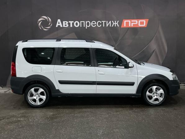 Lada (ВАЗ) Largus I с пробегом 2016 года, цена 949 000 рублей, 126873 км, универсал, Автокод Объявления